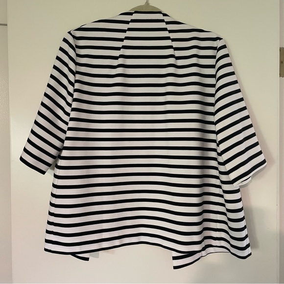 Chicos size 2 navy & white stripe swing jacket - Picture 3 of 5
